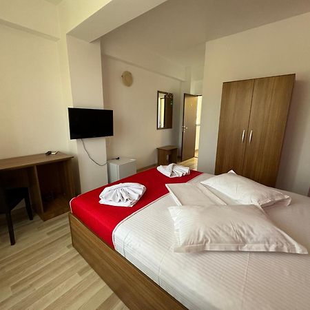Hotel Mihaela Мамая Экстерьер фото