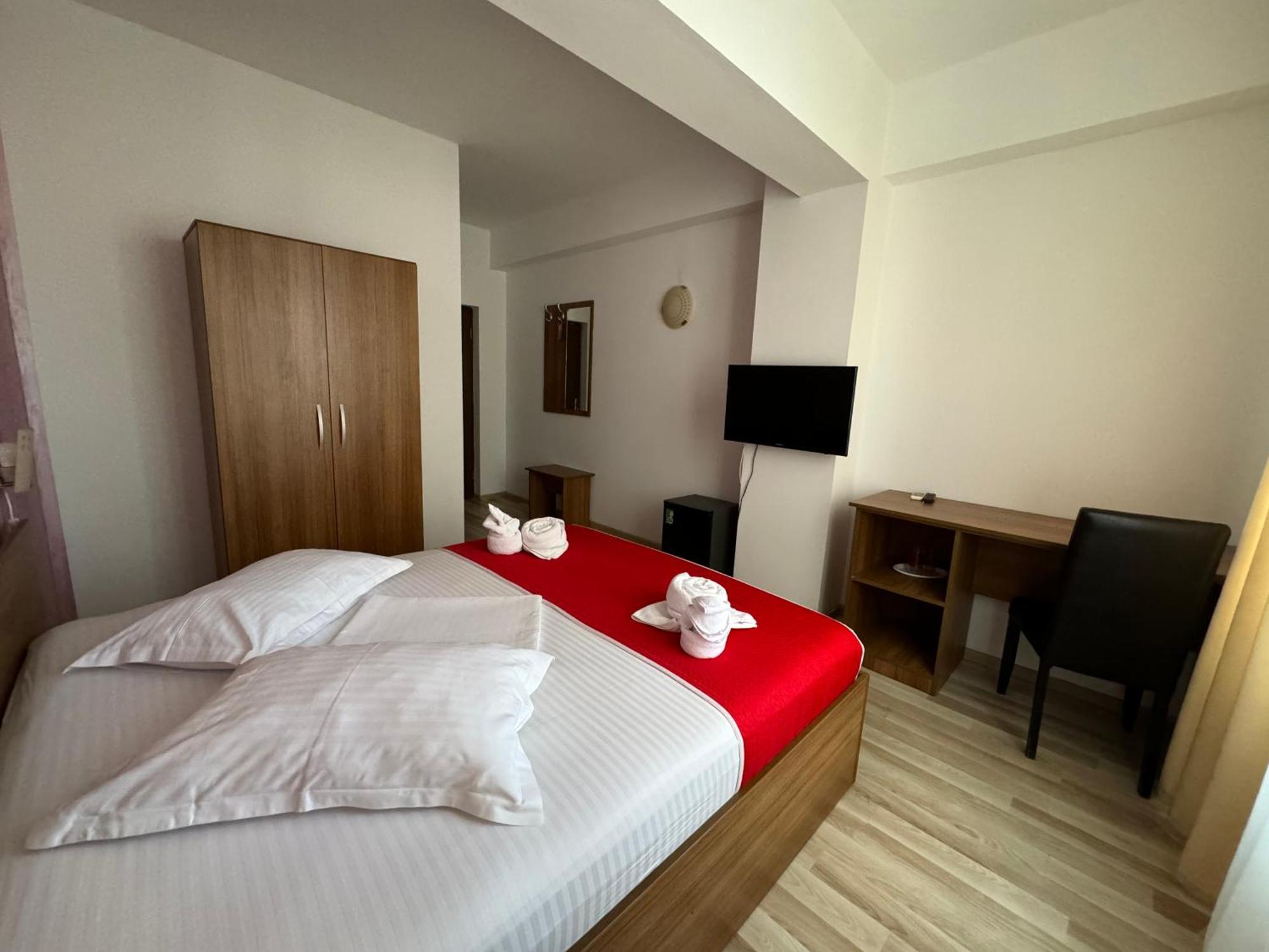 Hotel Mihaela Мамая Экстерьер фото