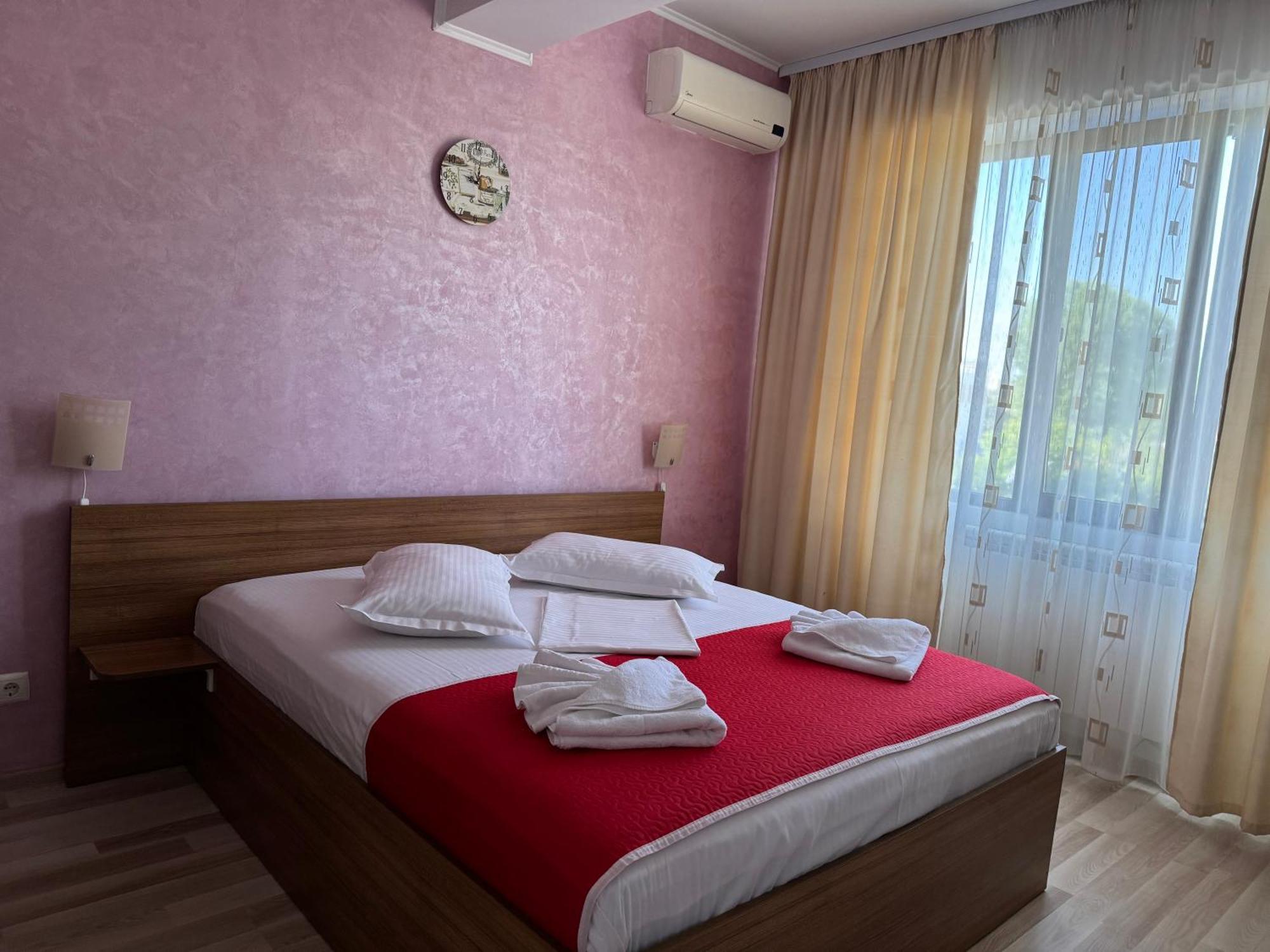 Hotel Mihaela Мамая Экстерьер фото