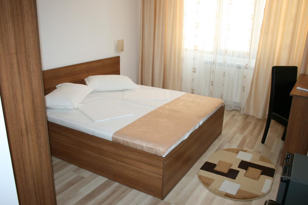 Hotel Mihaela Мамая Экстерьер фото